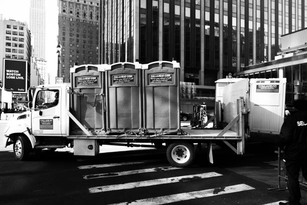 Best Porta potty delivery and setup  in Lockland, OH